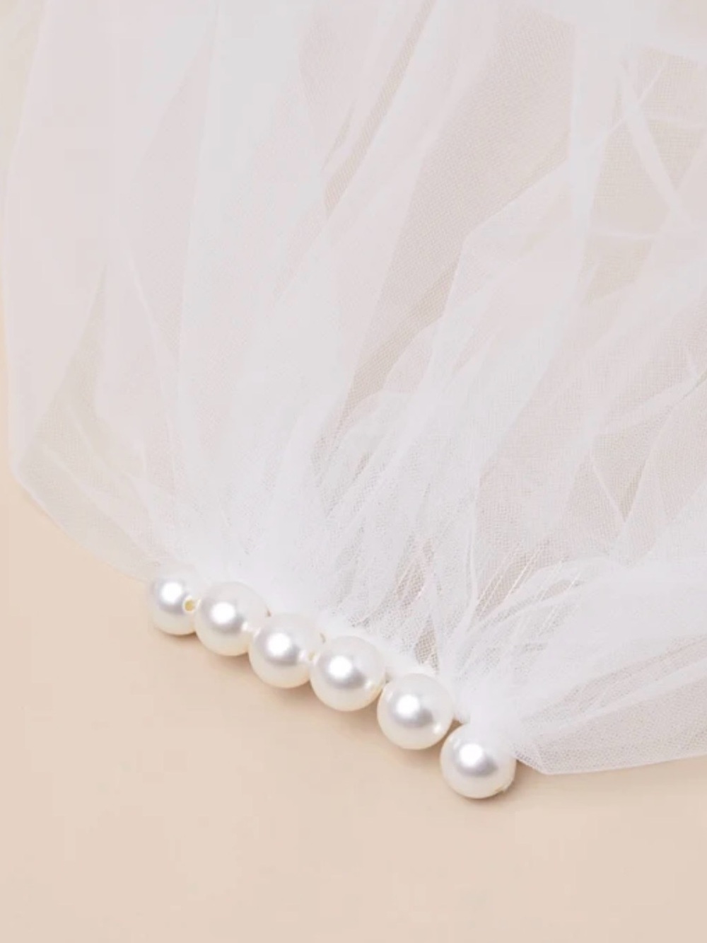 Lulus Pearl Trim Fingertip Bridal Veil White Tulle Wedding Veil 36” NWT